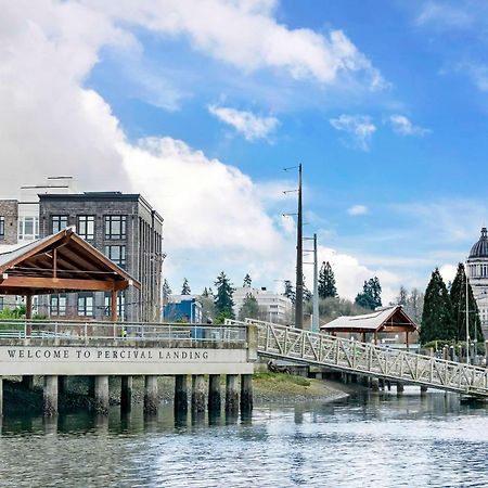 Doubletree By Hilton Olympia Hotel Екстериор снимка